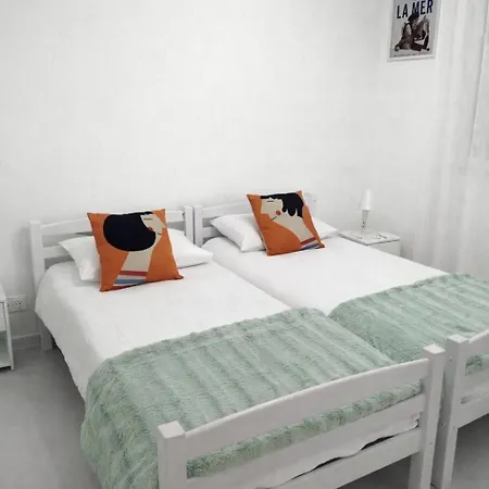 Villa- Grands T2 Independants - Climatisation, Proche Mer, Parking Gratuit, Wifi Ле-Гро-д'Агд