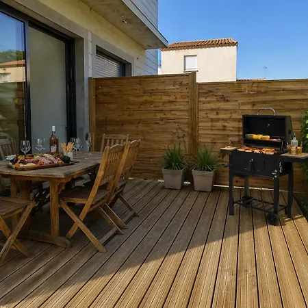 Villa- Grands T2 Indépendants - Climatisation, Proche Mer, Parking Gratuit, Wifi *